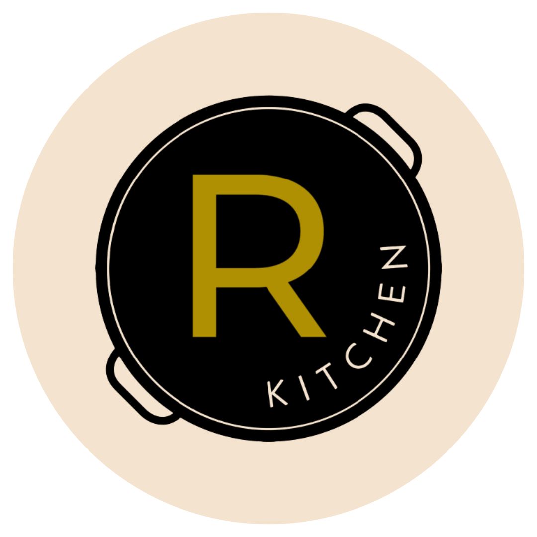 R Kitchen's logo